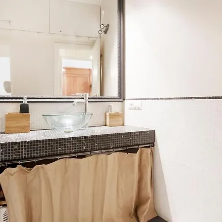Charming Penthouse With Terrace Colosseum * روما