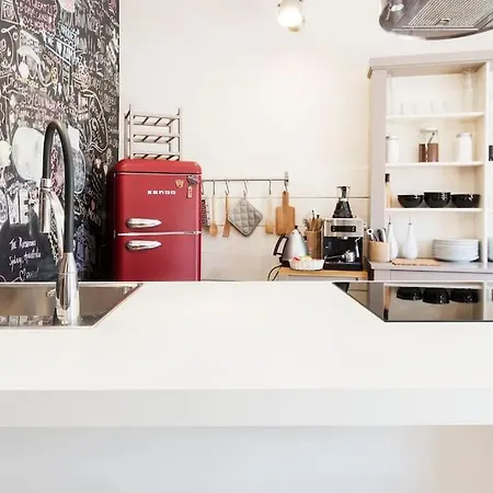 Charming Penthouse With Terrace Colosseum شقة *