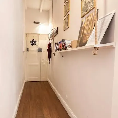 Charming Penthouse With Terrace Colosseum روما